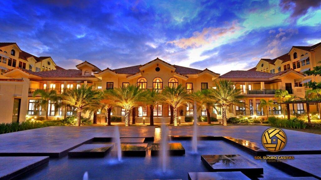 Amalfi Clubhouse and Courtyard